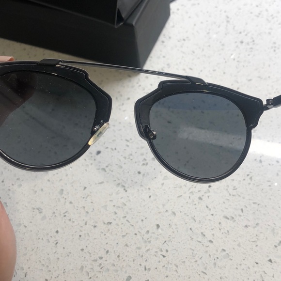 Dior sunglasses - Picture 2 of 3